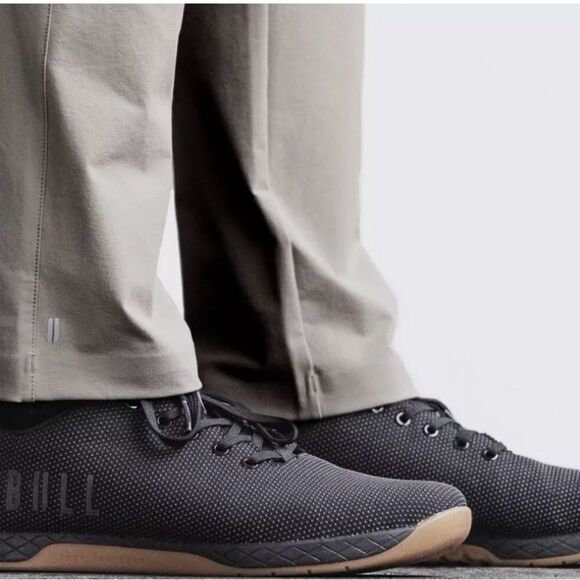 NWT NOBULL Men’s Golf Pants Gray Flat Front Straight Leg - Size 33 x 34 - Picture 10 of 10